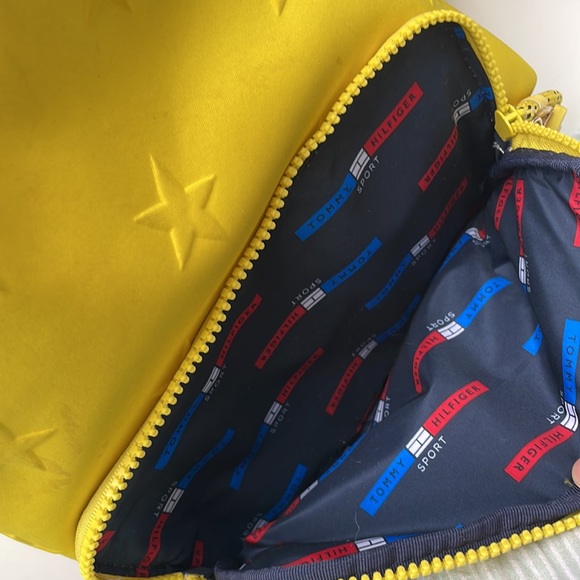 Backpack - Picture 7 of 8